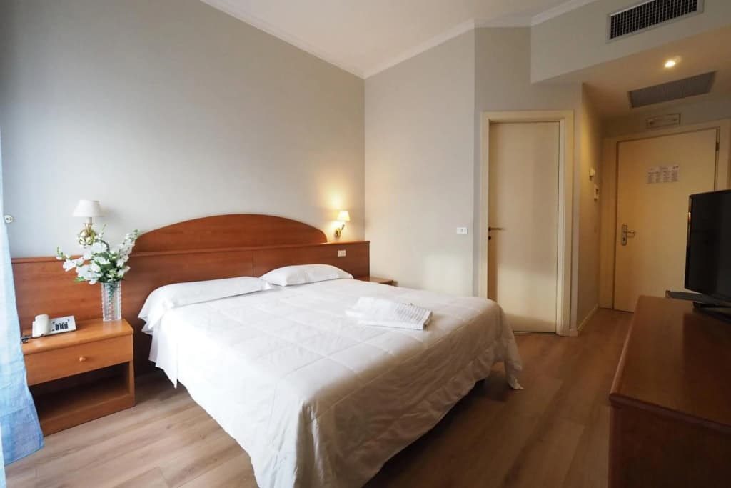 Hotel Laura - photo 23