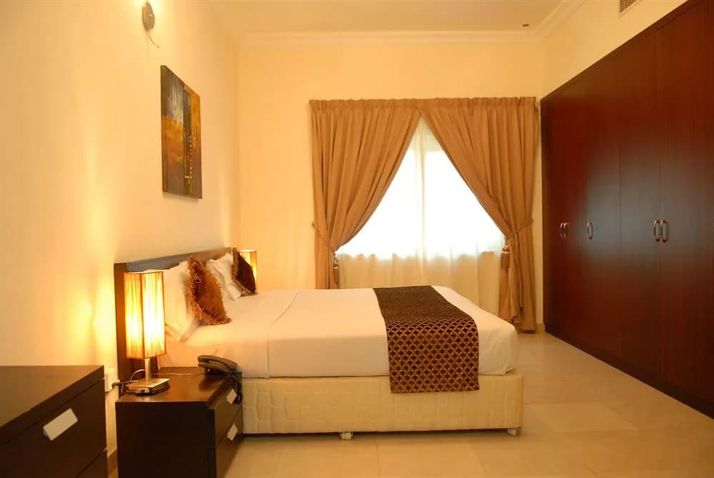Arabian Suites Dubai - photo 4