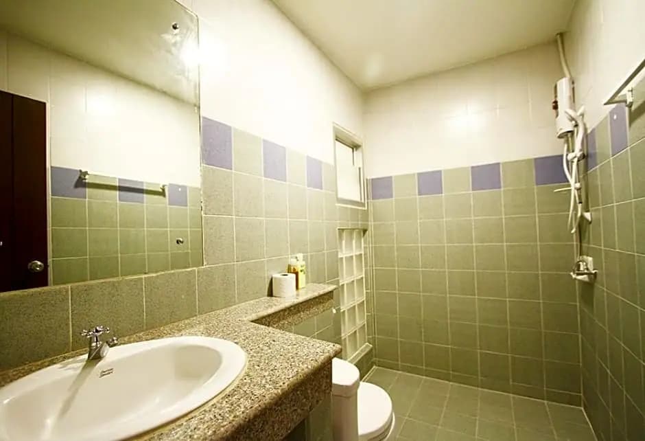 398 Hostel - photo 8
