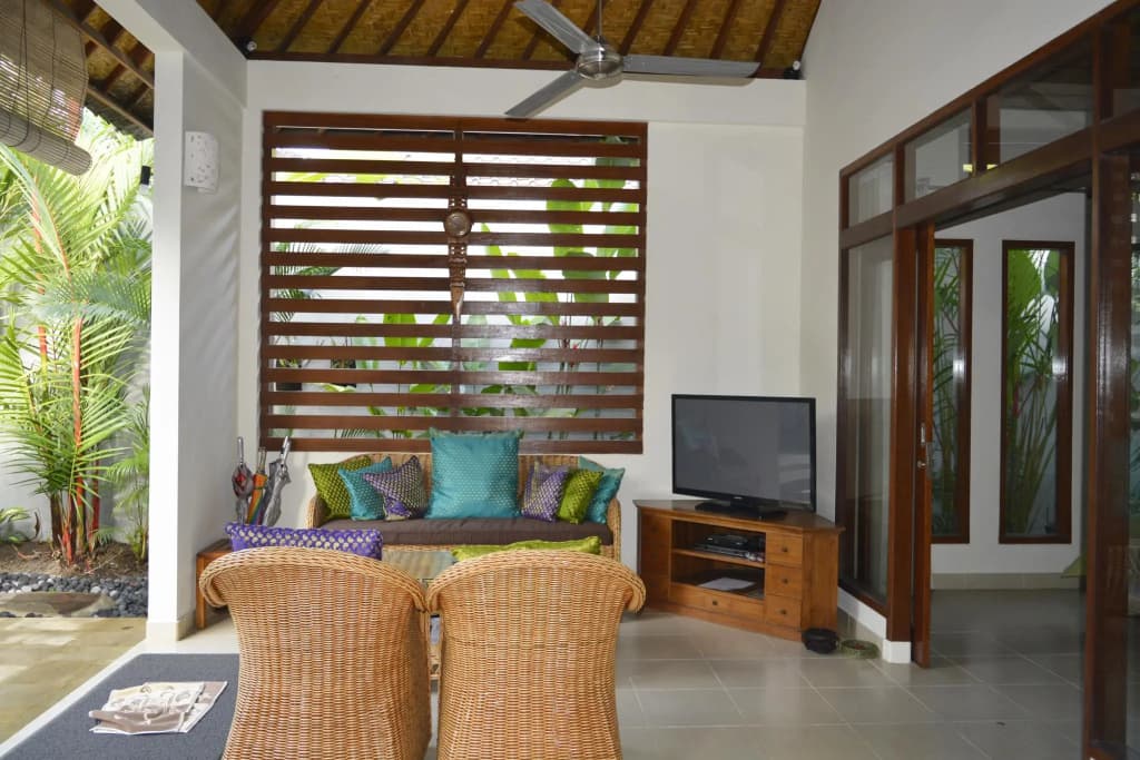 Villa Palm Kuning - photo 1