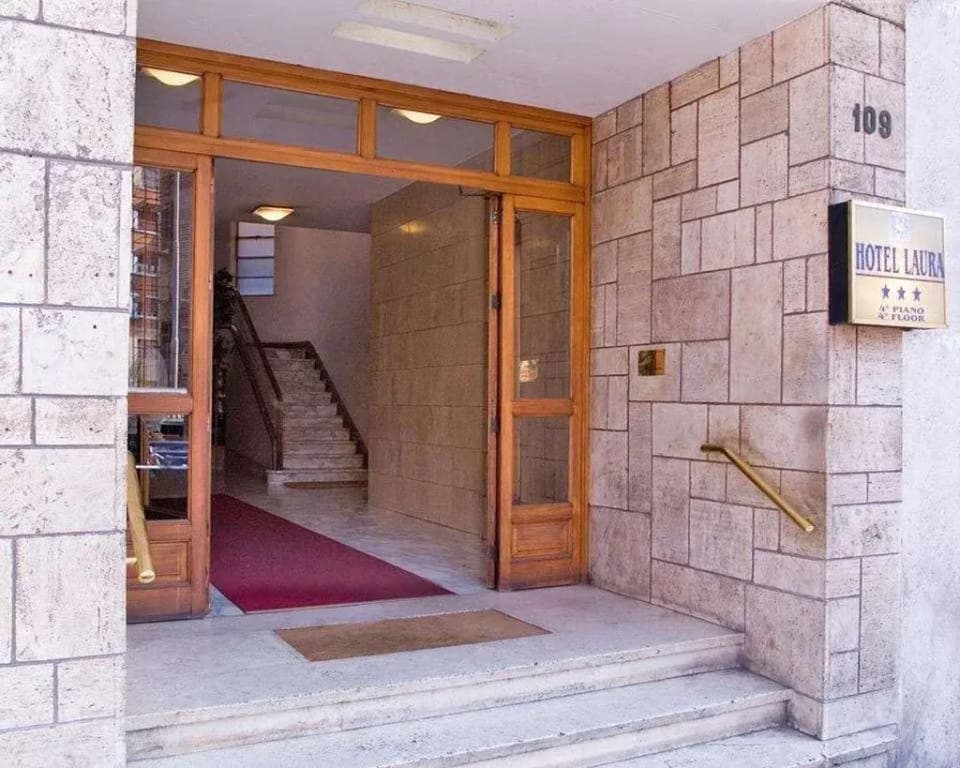 Hotel Laura - photo 30