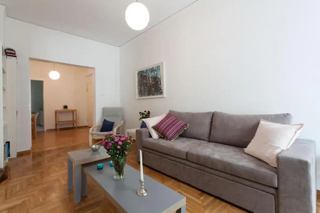 Beautiful 2-bdrm apartment by Acropolis museum - photo 2