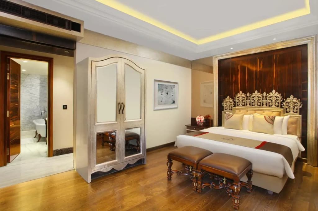 Seven Seas Hotel - photo 37