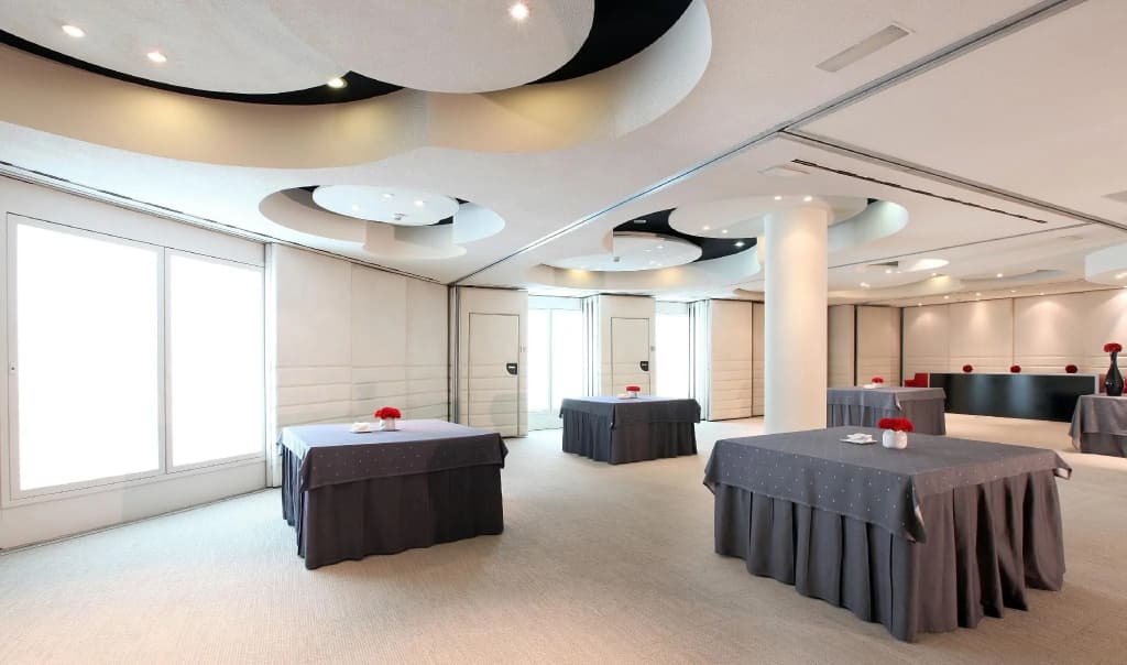 Cram Hotel - photo 16