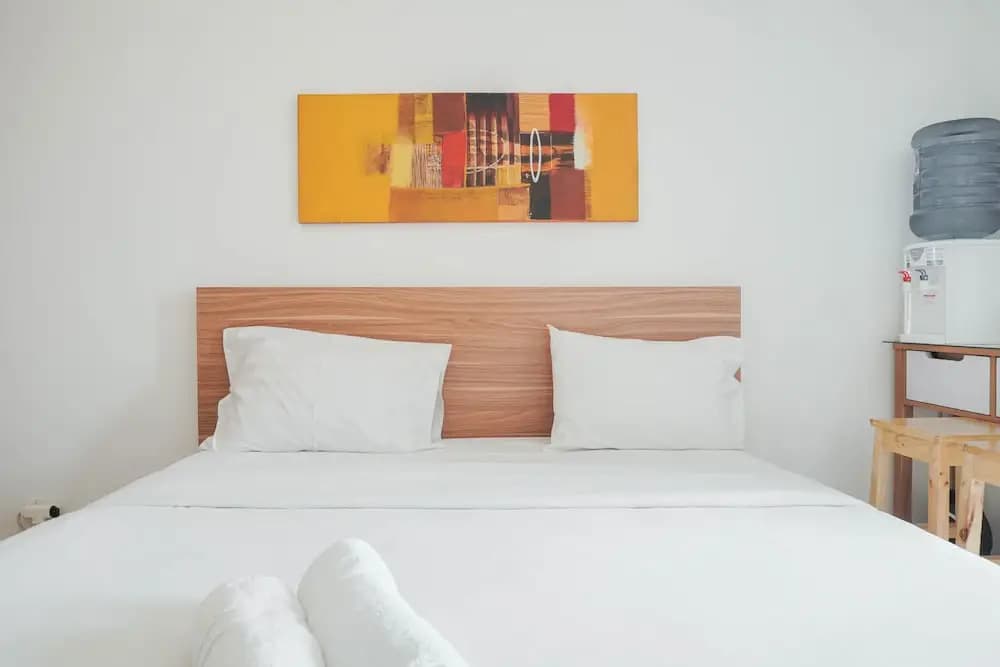 Comfort Studio Room At Bassura City Apartment - photo 2