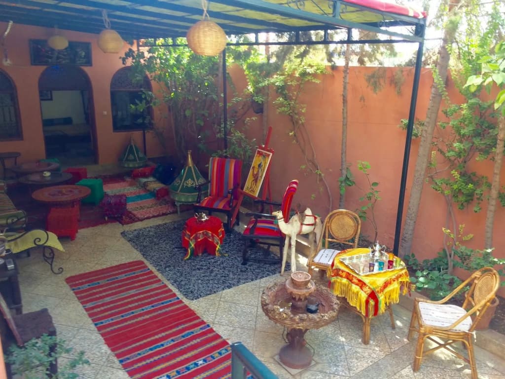 Hostel Villa Red City - photo 8