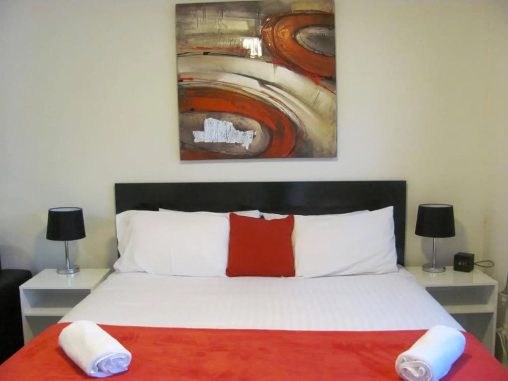 Apartments on Flemington - photo 6