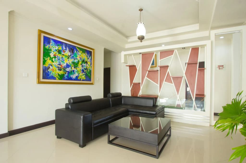 Maxi Hotel Kedonganan - photo 2