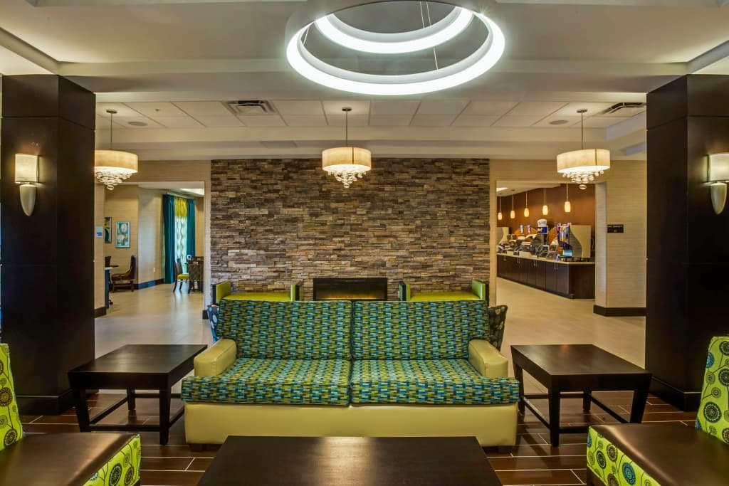 Holiday Inn Express & Suites Orlando East - UCF Area by IHG - photo 8