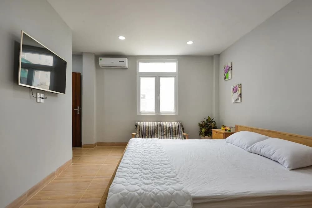 Your Home Serviced Apartment - photo 2