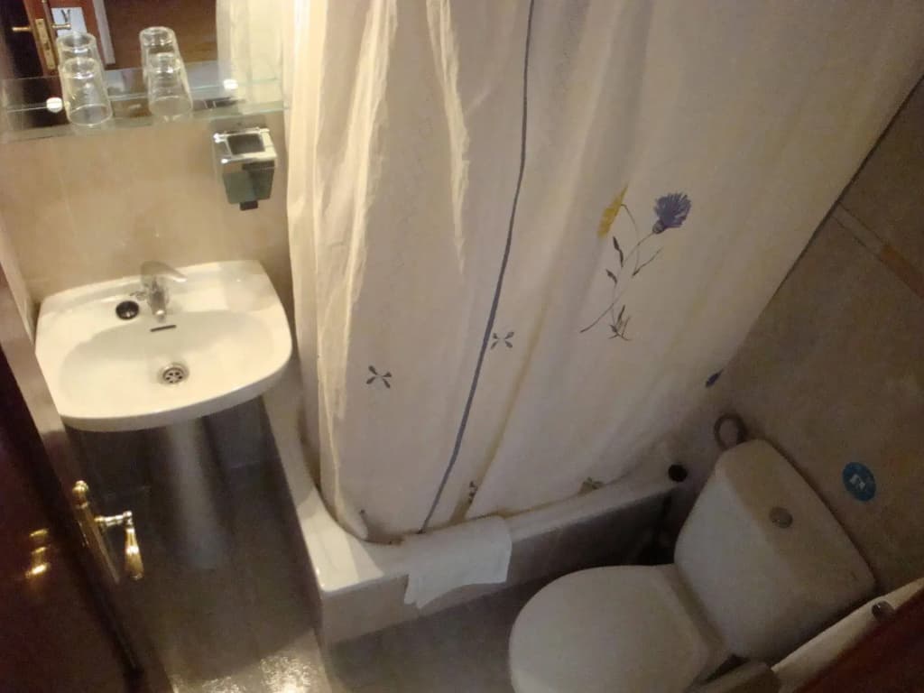 Hostal Zamora - photo 8
