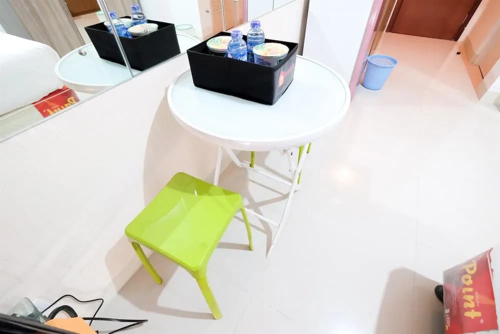 Studio Signature Park Grande Apartment Near MT Haryono dan Kuningan - photo 12