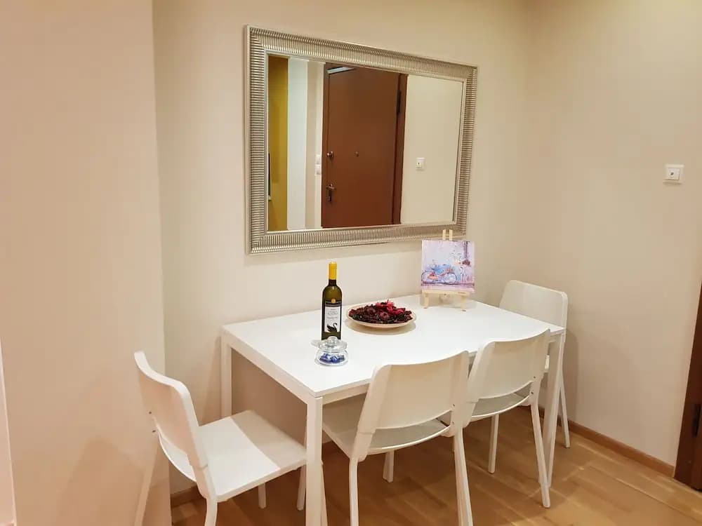 Stylish Urban Apartment - photo 4