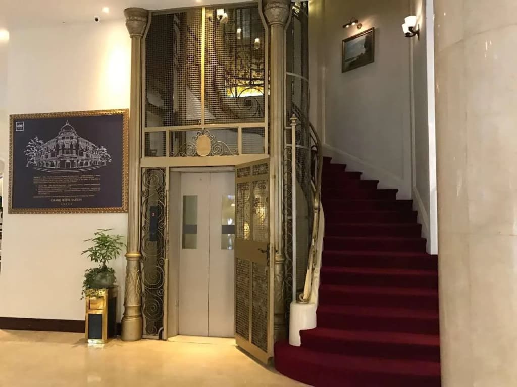 Hotel Grand Saigon - photo 2