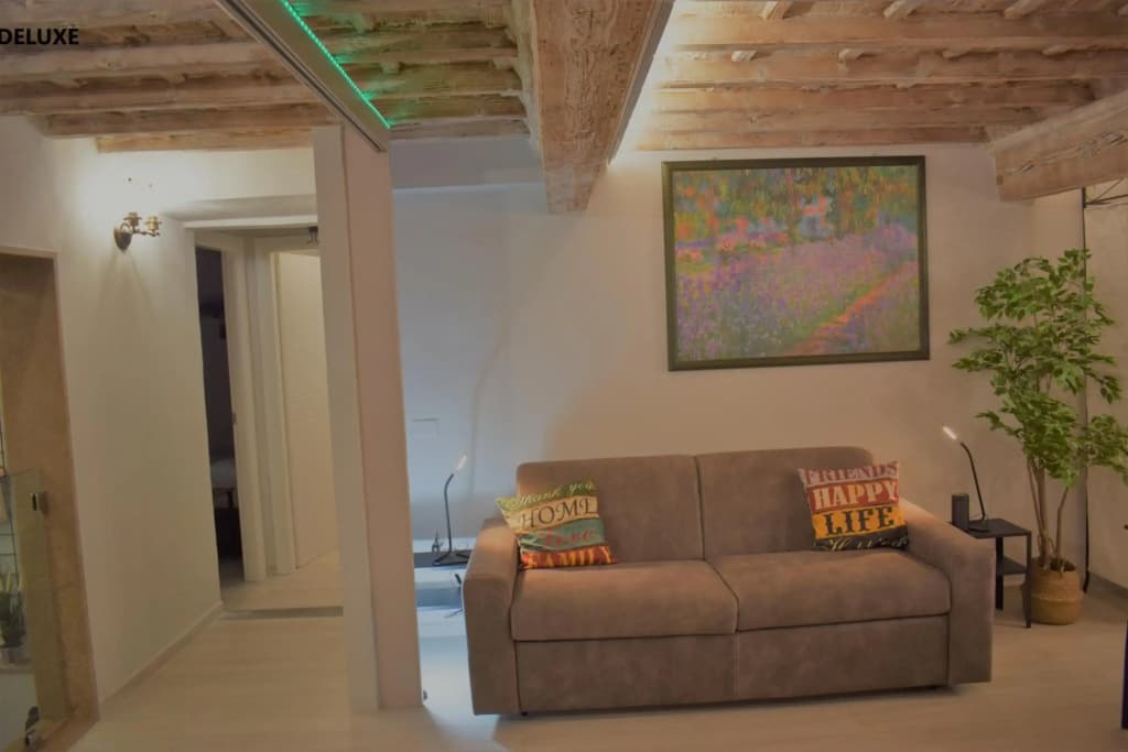 Geppi's Apartments - photo 14