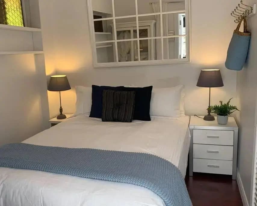Stylish Private Studio, Close to Beach, WIFI, Parking - photo 3