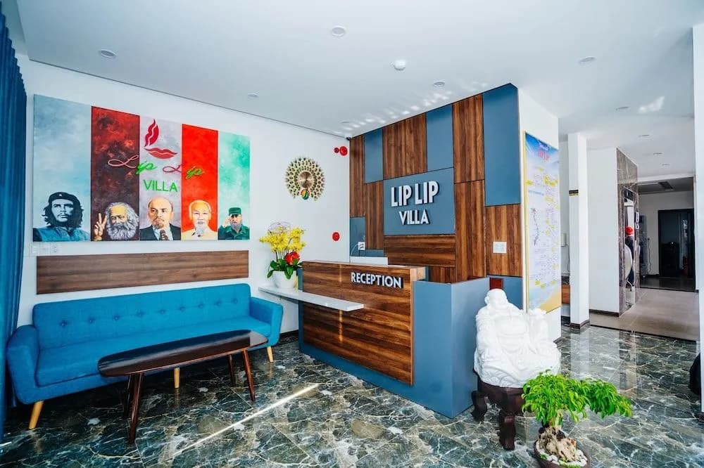 Lip Lip Villa - photo 2