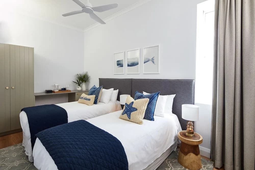 The Clovelly Hotel - photo 4