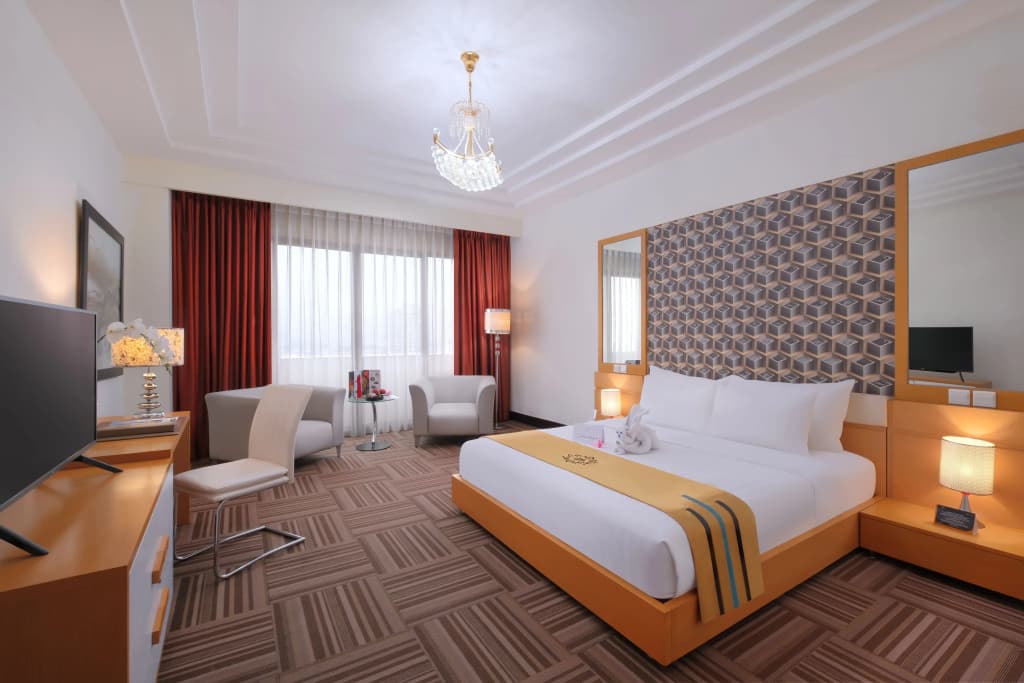 Merlynn Park Hotel - photo 5
