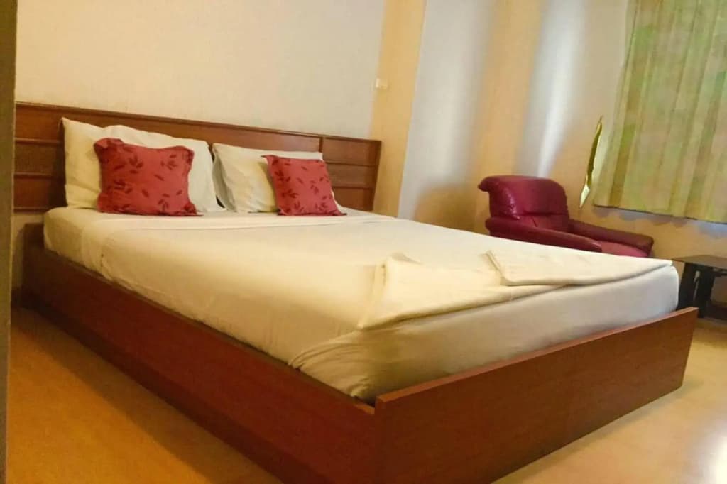 Michael Inn - photo 7