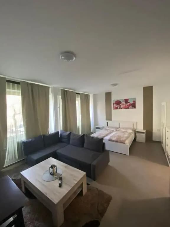 Euro Home Hostel - photo 2
