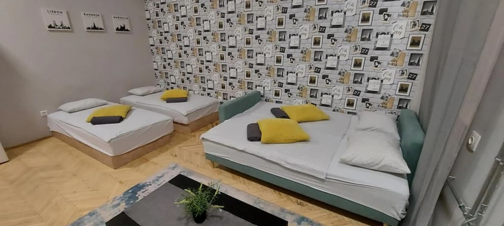 Studio 4 Apartment in the Party District - photo 10