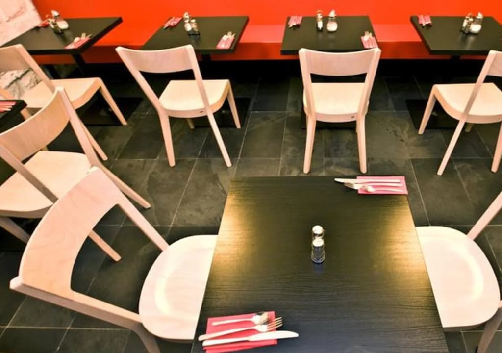 Hotel Noir - photo 20
