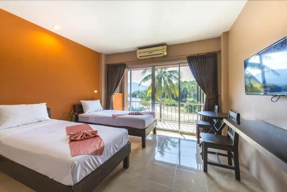 Tongtip Mansion - photo 6
