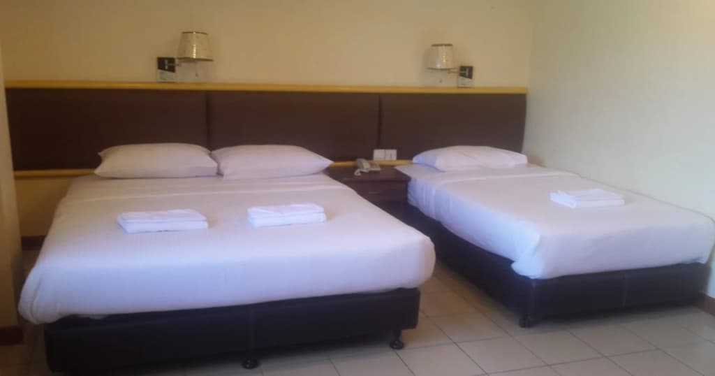 OYO 90104 Lady Anne Hotel - photo 5