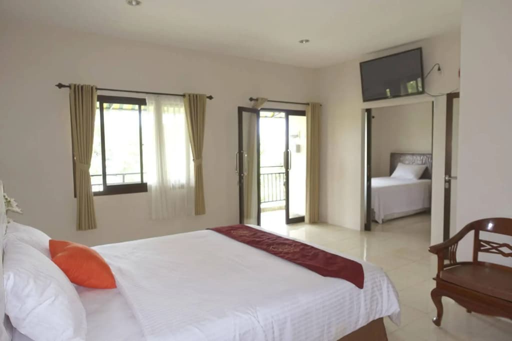 Tuban Torres Accommodation - photo 4