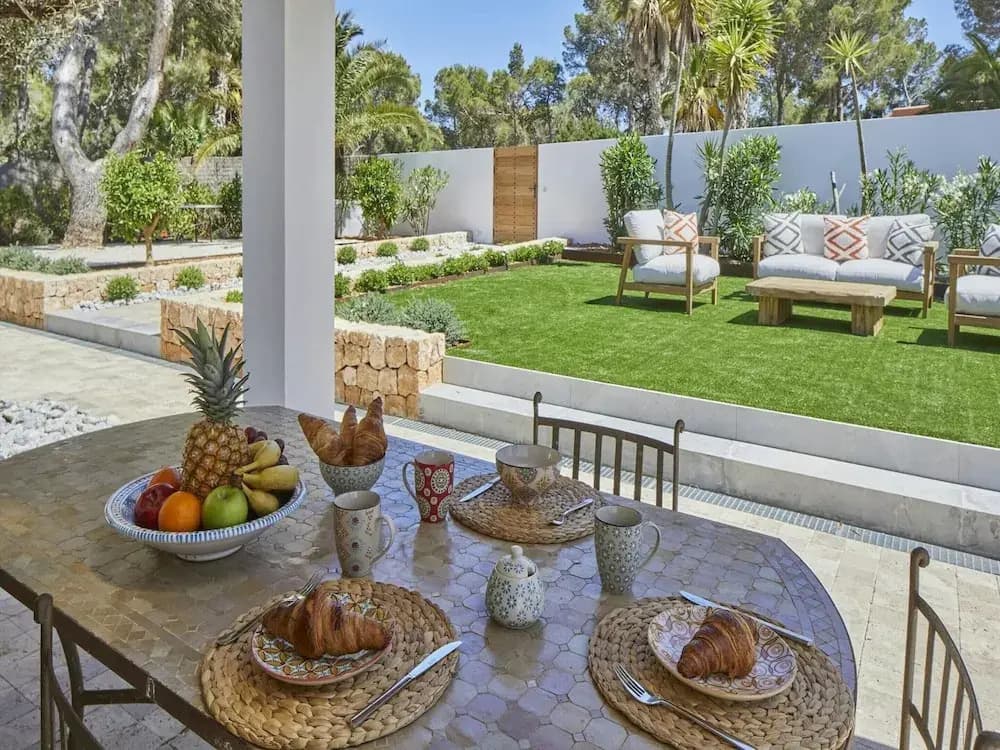 Villa in Porroig With Stunning Sea Views - photo 10
