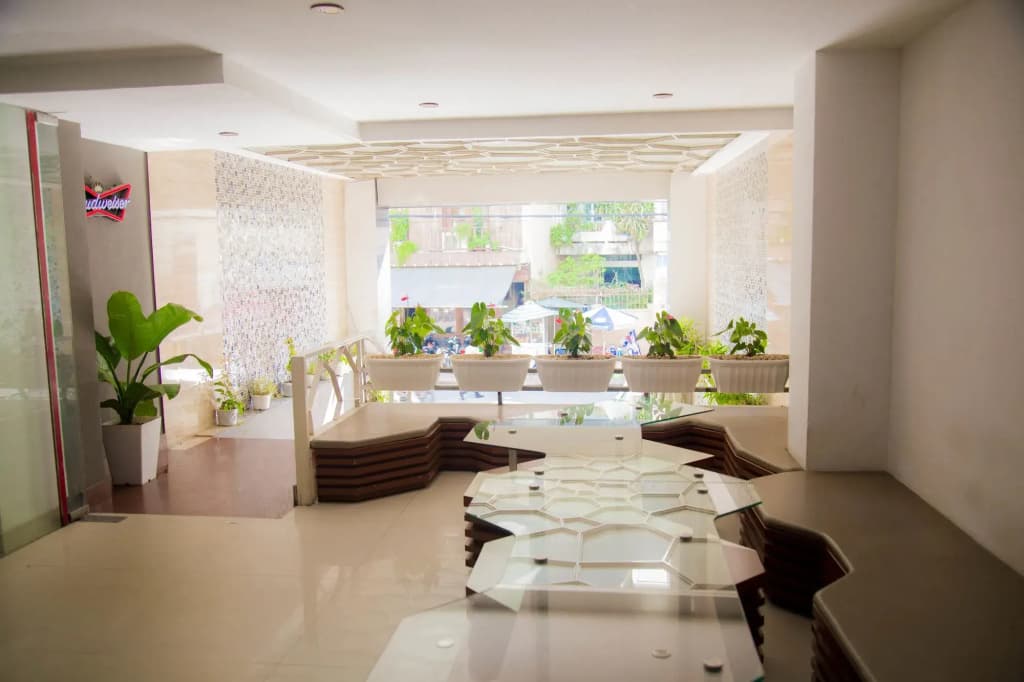 Olympus Hotel - photo 2