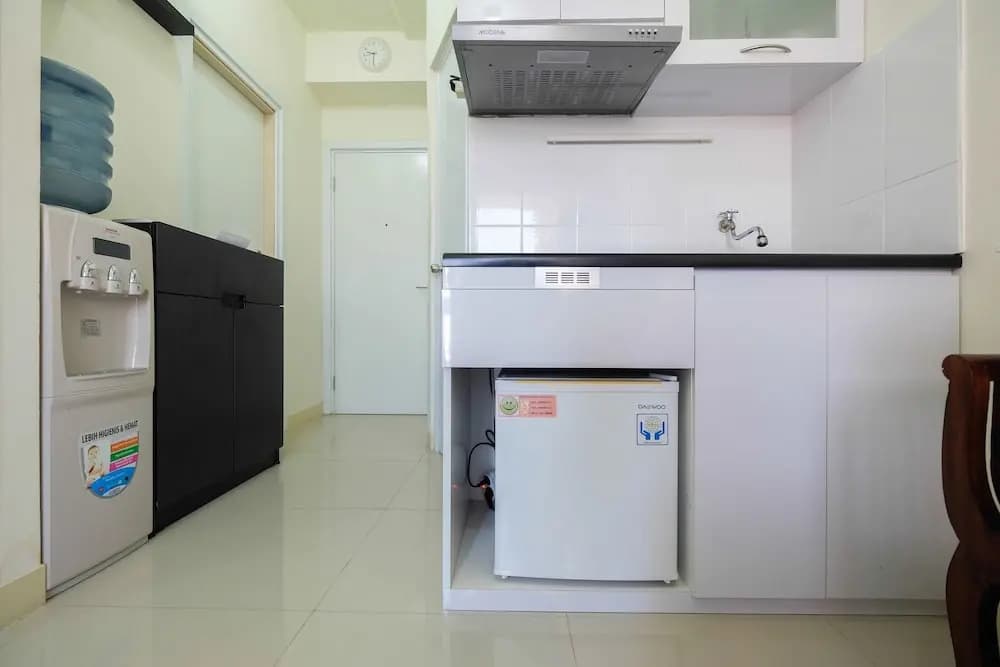 Tranquil 2BR @ Green Pramuka Apartment - photo 16