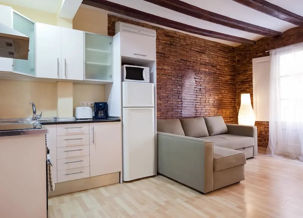Gothic Apartments - photo 11