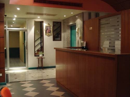 Sunwest Apartment - photo 2