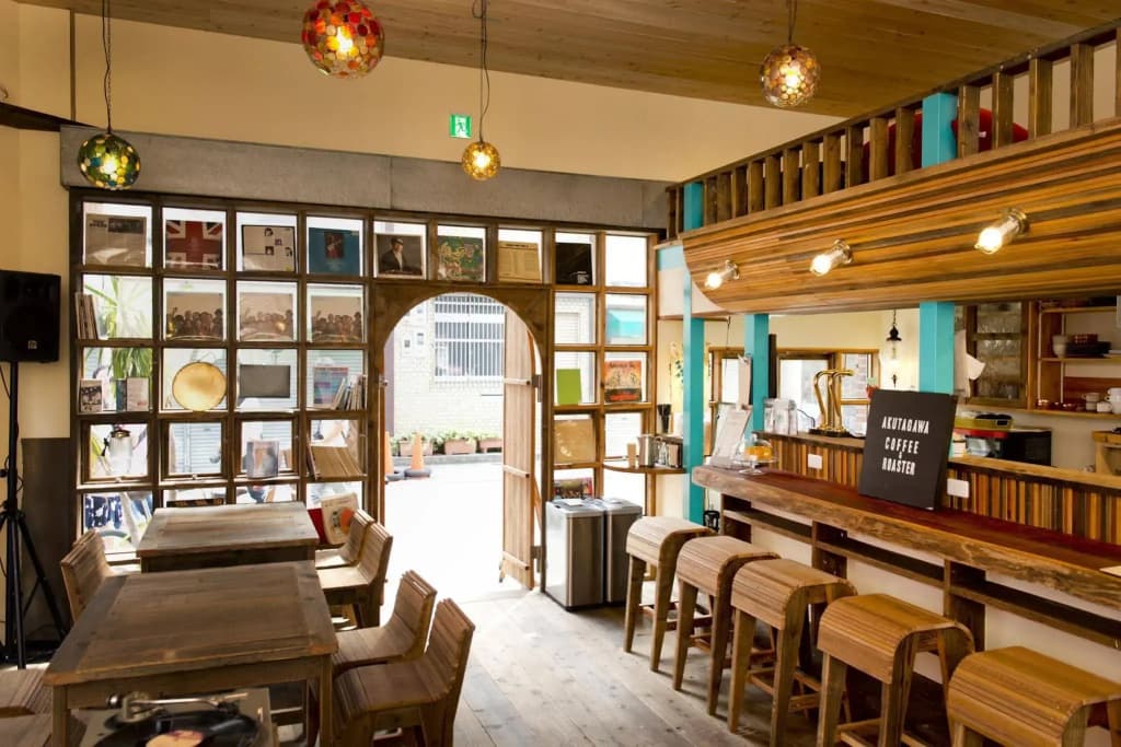 The Pax Hostel, Cafe & Records - photo 20