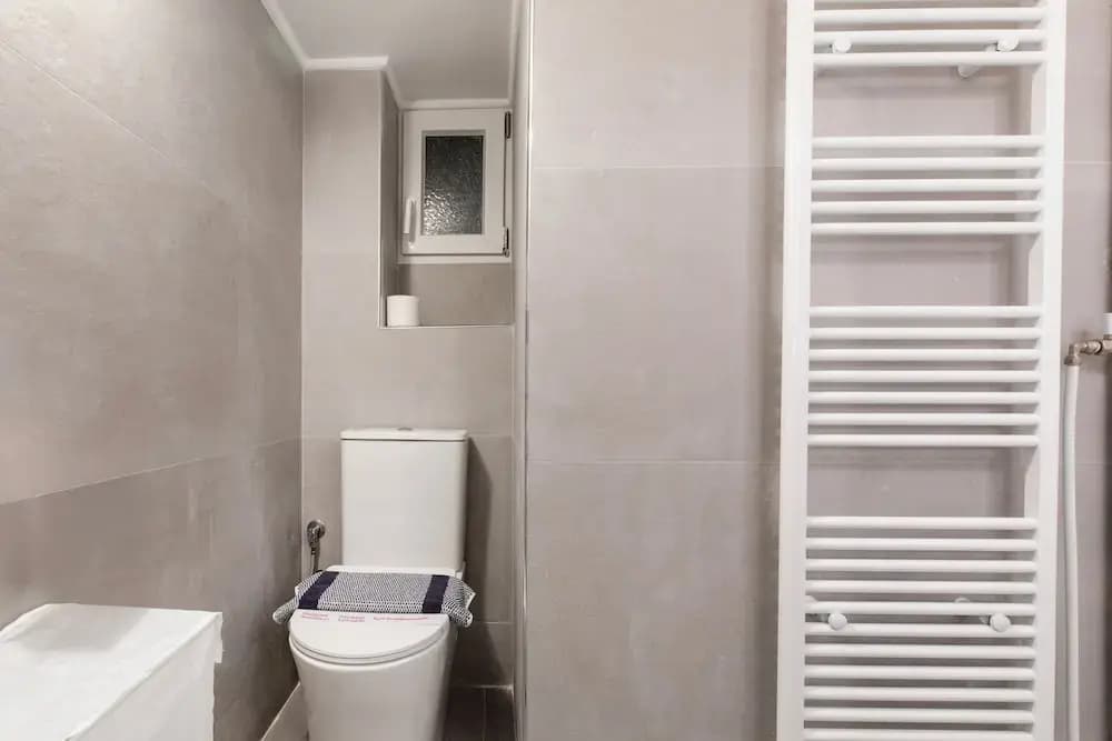 Les Nuances de Blue 1-BR Apt in Athens - photo 9