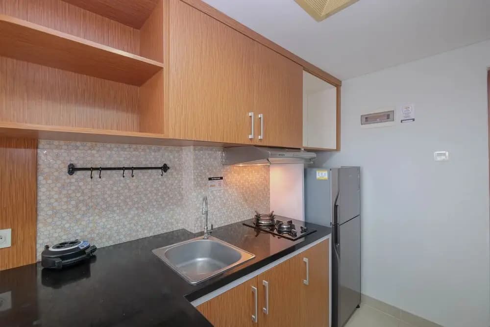 Spacious And Nice 2Br Apartment At Royal Olive Residence - photo 17