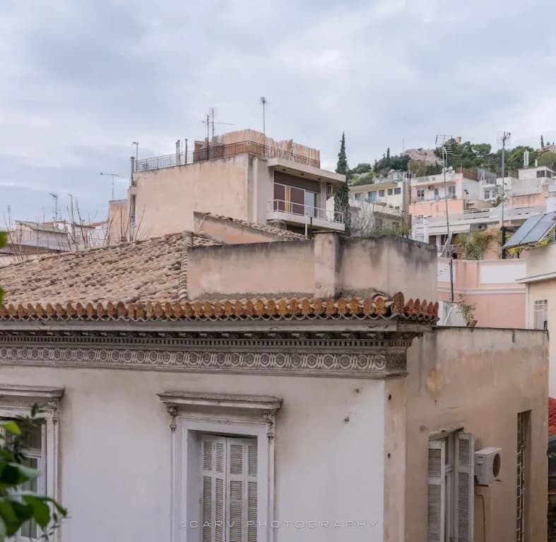 Brand new apartment touching Acropolis - photo 1