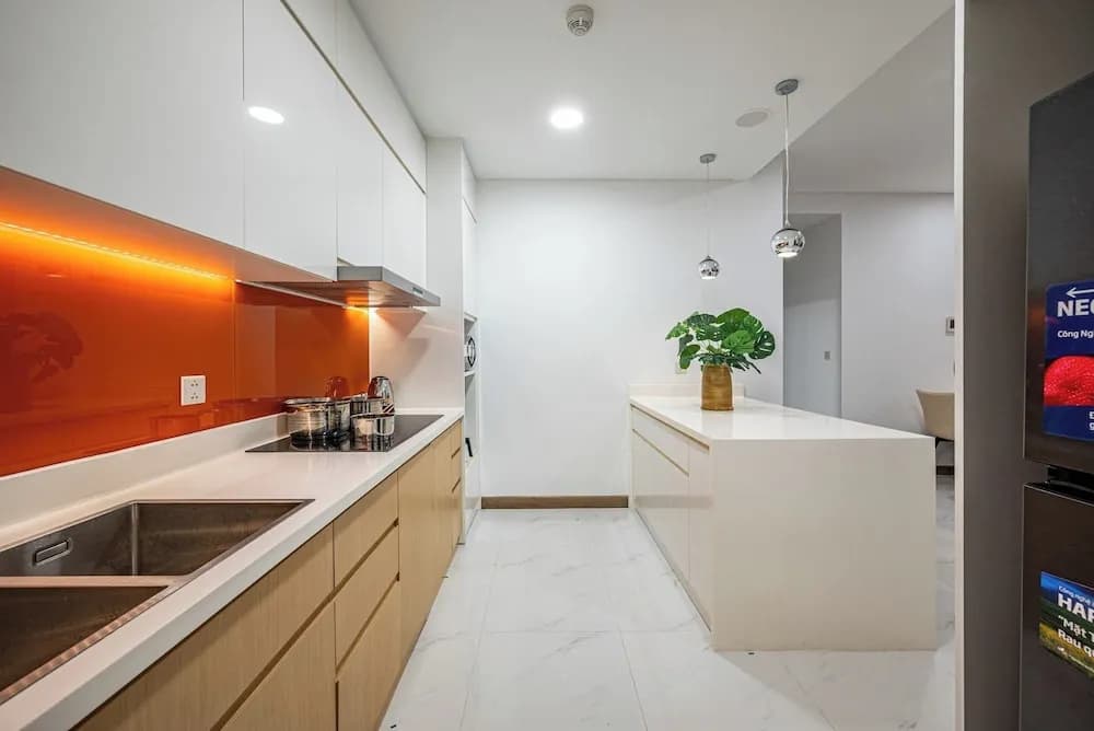Luxury Sunwah Apartment near Landmark 81 - City View - photo 20
