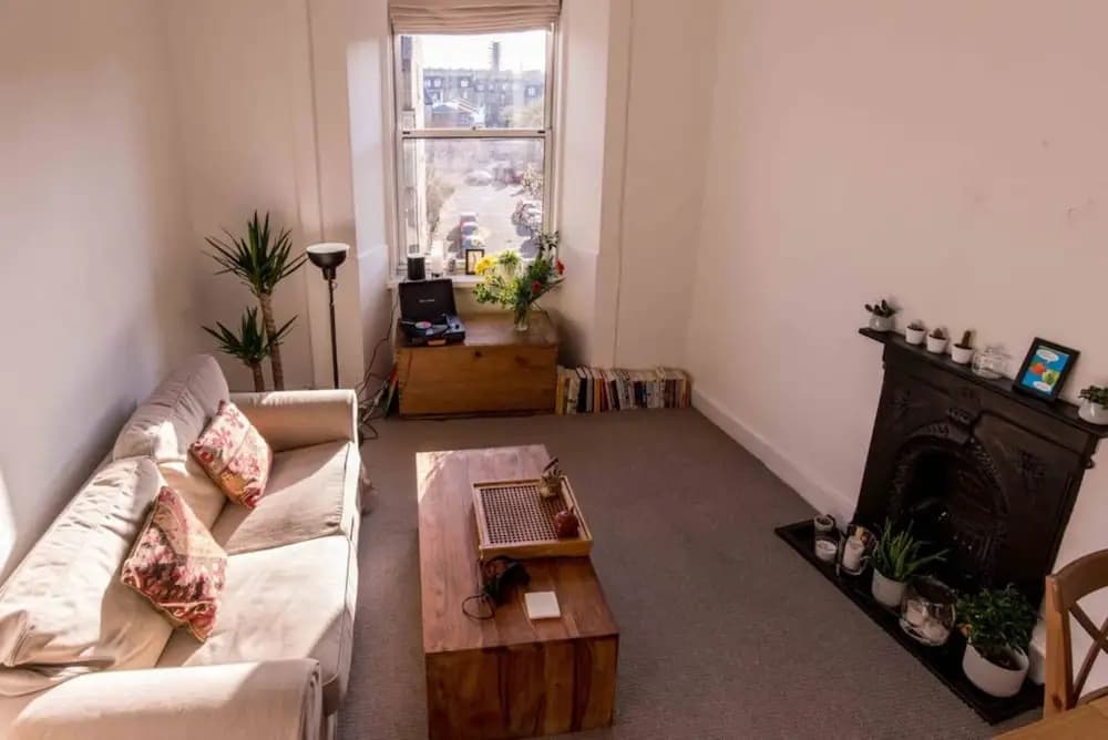 Comfortable Apartment in Leith - photo 9