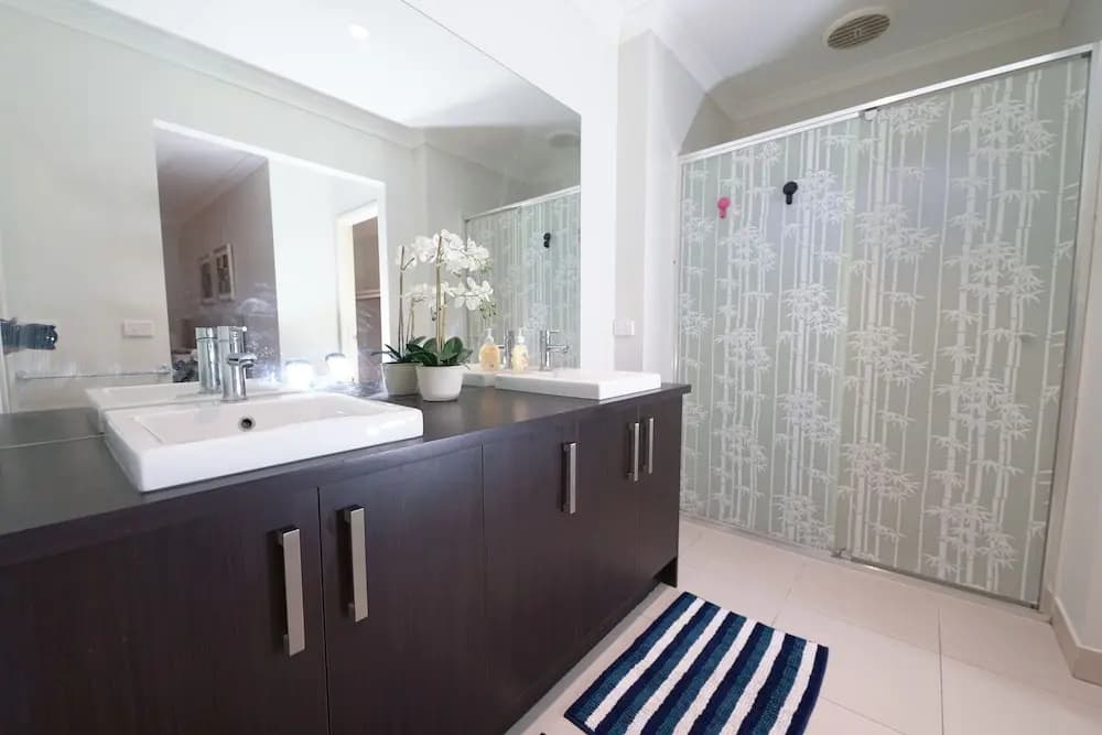 Designer Decor Home 8Bed WilliamsLanding - photo 8