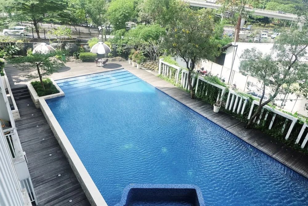 Homey Westmark Tanjung Duren Apartment near Taman Anggrek - photo 12