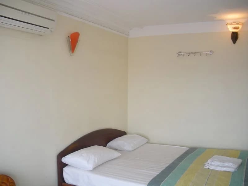 Thien Huong Hotel Van Mieu - photo 10