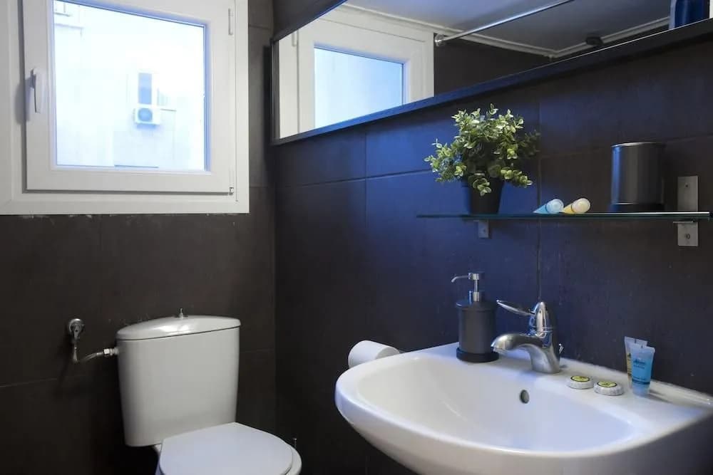 Ambelokipi. Spacious Sunny Apartment - photo 8