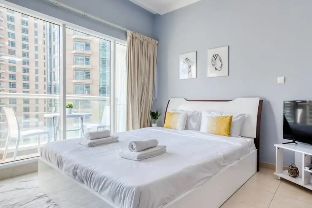 Cosy & Convenient Apt in Downtown Dubai - photo 2