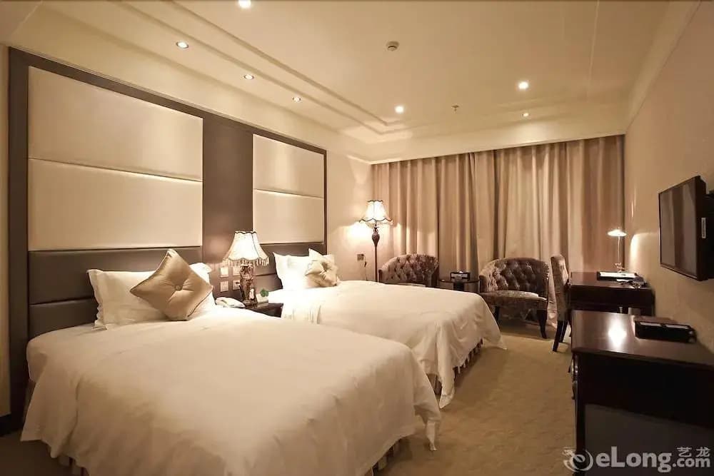 Suastika Bed and Breakfast - photo 25