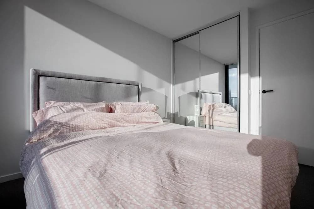 Brand New APT with Sea Views in Heart of St Kilda - photo 5