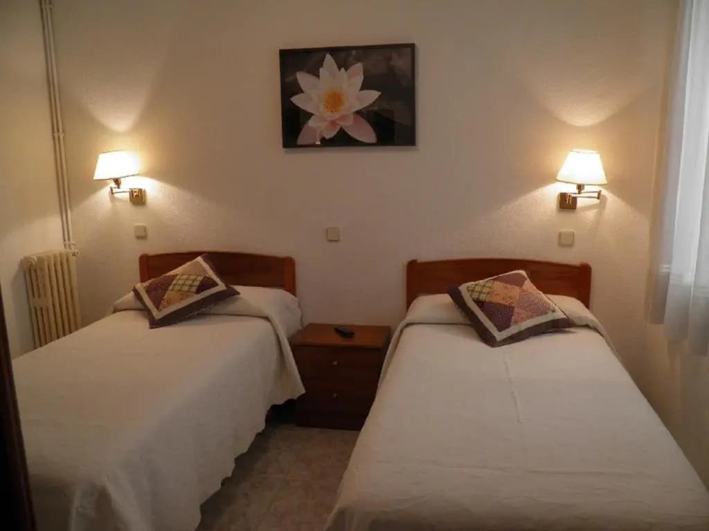 Hostal Angelines - photo 3