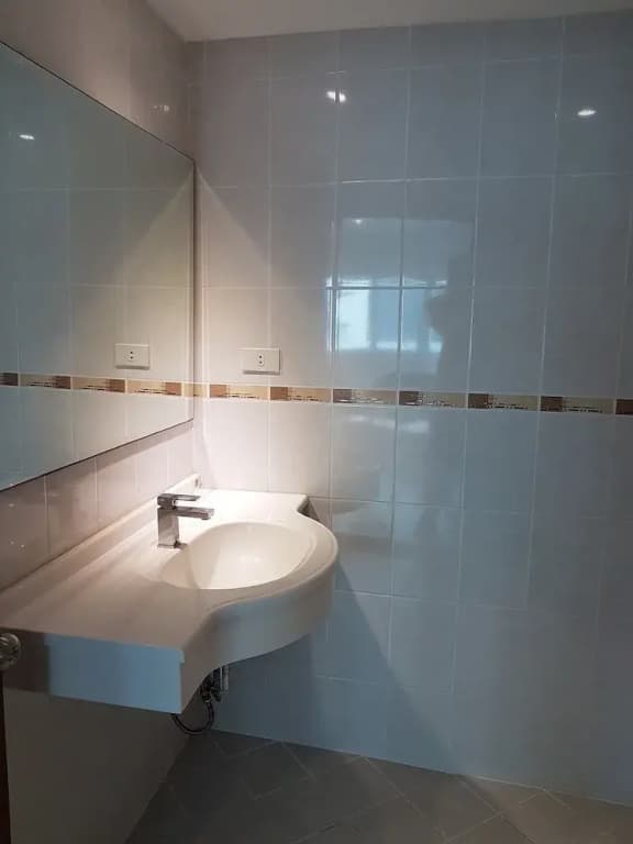 Welcome Inn Hotel Karon Beach Double Room From Only 600 Baht - photo 6